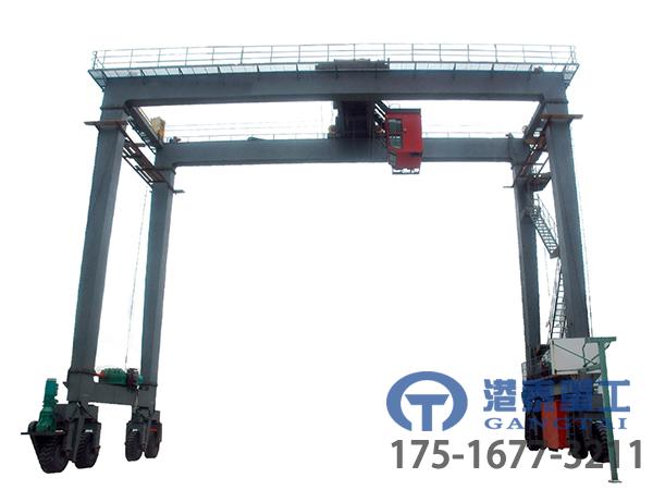 安徽安慶港口輪胎式起重機(jī)廠家描述輪胎式起重機(jī)的優(yōu)勢(shì)特點(diǎn)